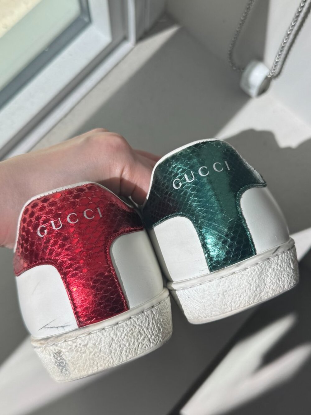 Gucci New Ace Sneakers with Bee Embroidery [100% Authentic] - Picture 4 of 6